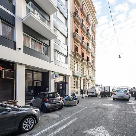 Via Niccolo Tommaseo 4 - 2 Naples