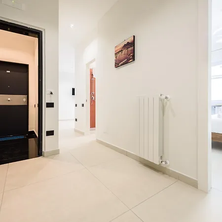Via Niccolo Tommaseo 4 - 2 Apartman