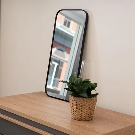 Via Niccolo Tommaseo 4 - 2 Apartment *