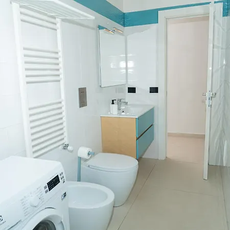 Via Niccolo Tommaseo 4 - 2 Apartment Neapel