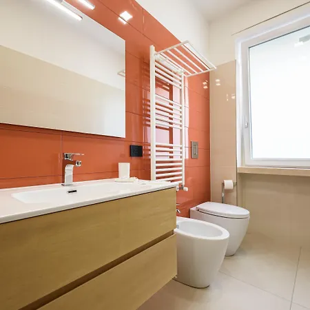 Via Niccolo Tommaseo 4 - 2 Appartement Naples